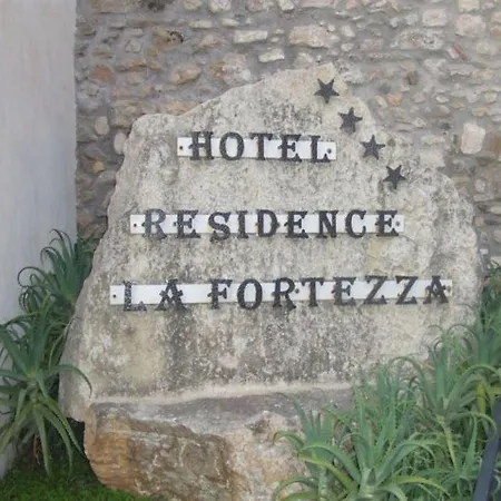 Lejlighedshotel La Fortezza 4*